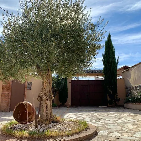 Charming House In With Secure Garden Semesterbostad Aldehuela de la Boveda